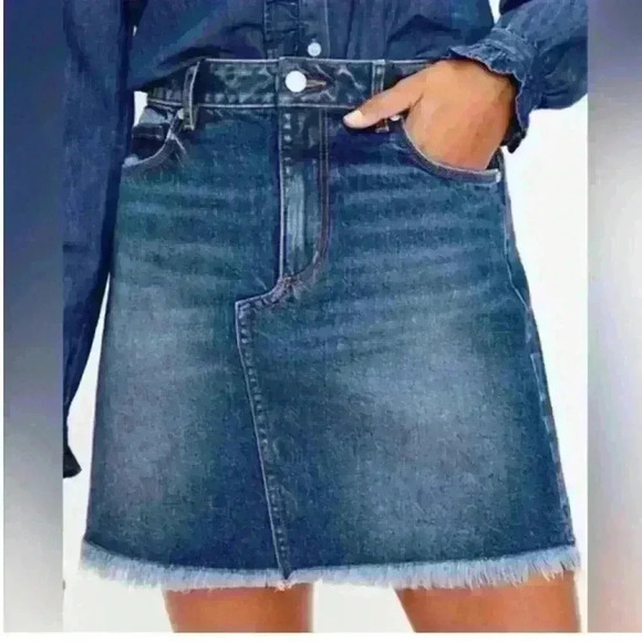 EUC Loft Denim Frayed Skirt - Picture 4 of 7